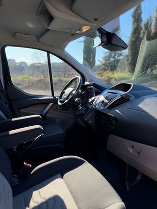 FORD TOURNEO CUSTOM 2015 8 PLAZAS
