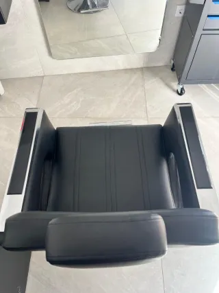 Silla Barbería/Peluquería Negra Nueva