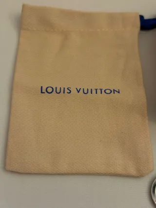 Charm Llavero Louis Vuitton Porta Auriculares