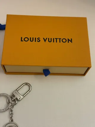 Charm Llavero Louis Vuitton Porta Auriculares