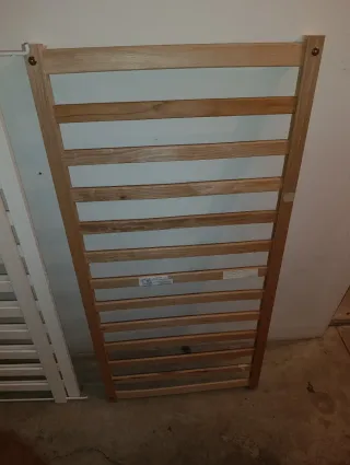 Cuna de bebé con uso