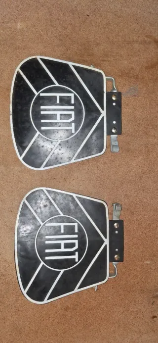 Paraschizzi Fiat d'epoca