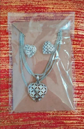 Parure collana e orecchini cuoricini