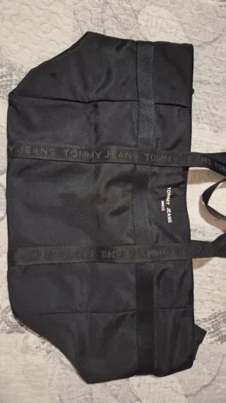 Bolso Grande Negro Tommy Hilfiger