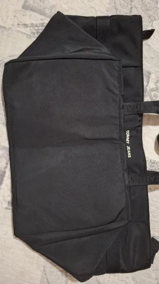 Bolso Grande Negro Tommy Hilfiger