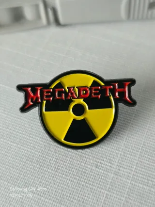 Pin Megadeth , Nuclear