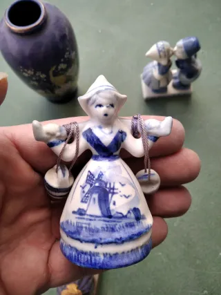 Figurita japonesa de porcelana muy antigua