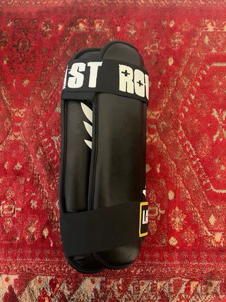 Pack Boxeo: Guantes, Coquilla y Espinilleras