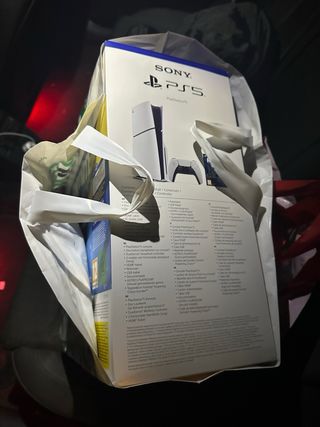 Consola Sony PS5 + dos mandos + Auriculares +FC26