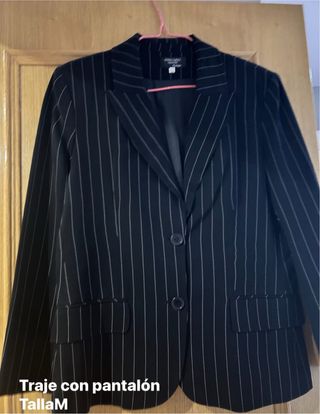 Sudadera gris con cremallera