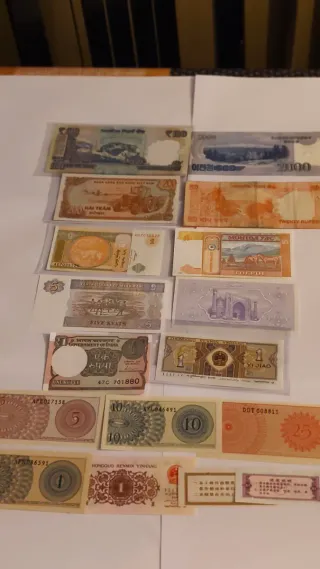 Lotes de Billetes Asiáticos Varios