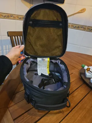 Bolsa de sillín Givi UT813,nueva,8L extensible.