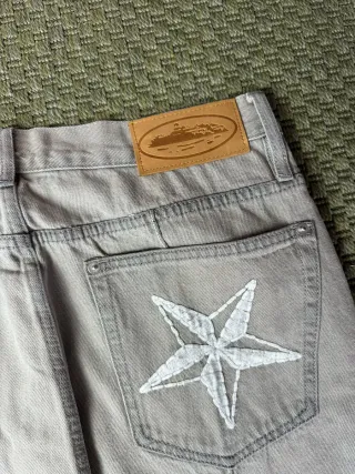 Pantalones Corteiz Grises