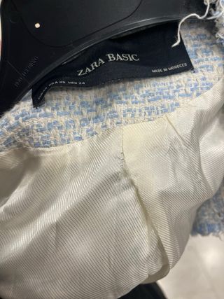 Abrigo Zara Basic azul y blanco