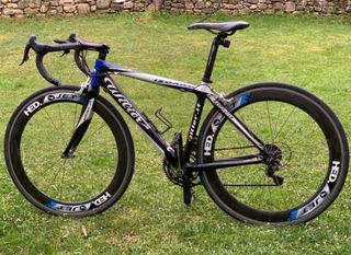 Bicicleta Wilier Izard Campagnolo HED