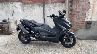 Yamaha TMAX 2021 - 14.000 km