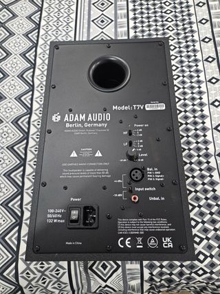 Altavoz Adam Audio T7V