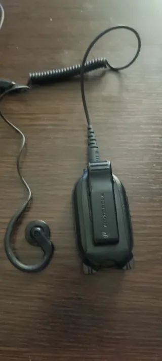 Walkie Talkie Motorola CLP446e