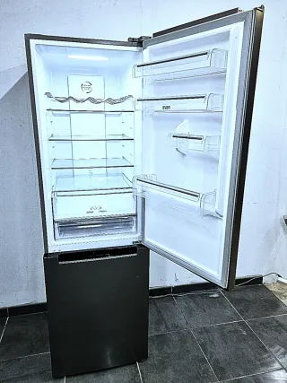 Nevera marca svan gris A+++ no-frost transporte