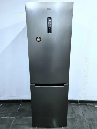 Nevera marca svan gris A+++ no-frost transporte