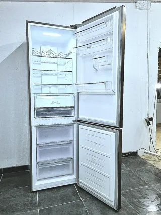 Nevera marca svan gris A+++ no-frost transporte