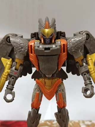 Airazor Transformers Kingdom