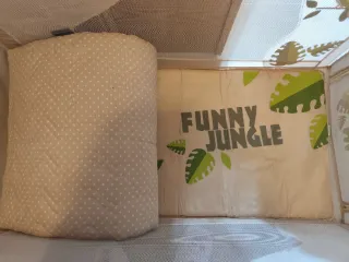 Cuna de viaje Babies R Us jungla con ruedas