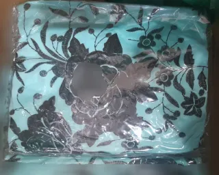 Mantoncillo Flamenco Bordado Oro