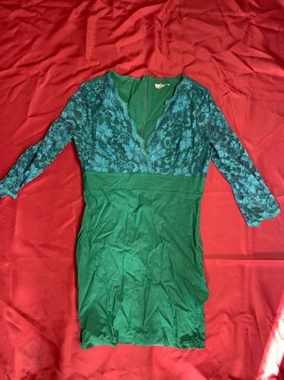 Vestido verde con encaje