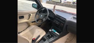BMW 325e E30 espectacular