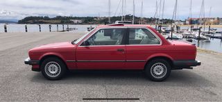 BMW 325e E30 espectacular