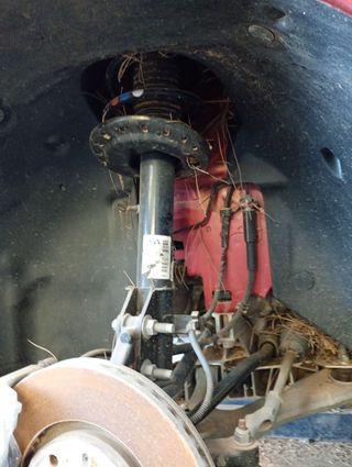 JUEGO AMORTIGUADORES DELANTERO PEUGEOT 2008 (P1)