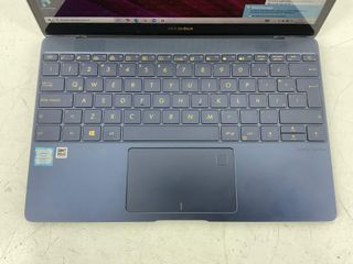 pc portatil asus ux390u