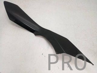 Chapa Bajo asiento Dch. Honda Forza (83601_KVZ_6300)
