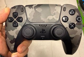 Mando DualSense PS5 Camuflaje