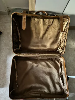 Maleta antigua de cuero