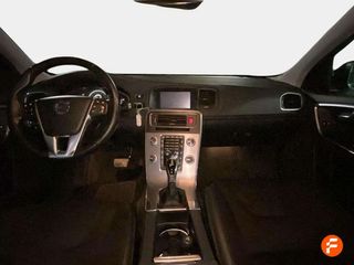 Volvo V60 2.0 D3 Momentum Auto