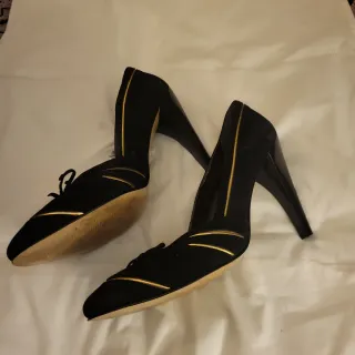 Zapatos tacón charol negros T.39