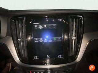 Volvo V60 2.0 D4 AWD Cross Country AUTO