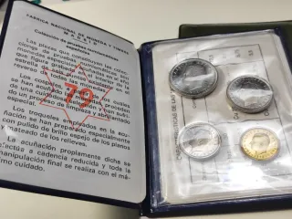 Lote 2 Carteras 1977 y 1979 PRUEBAS NUMISMÁTICAS
