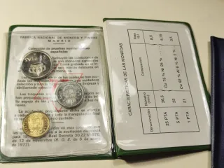 Lote 2 Carteras 1977 y 1979 PRUEBAS NUMISMÁTICAS