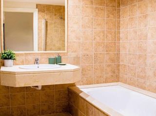 Piso en venta en Paraíso - Atalaya- Benamara en Estepona