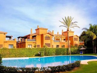 Piso en venta en Paraíso - Atalaya- Benamara en Estepona