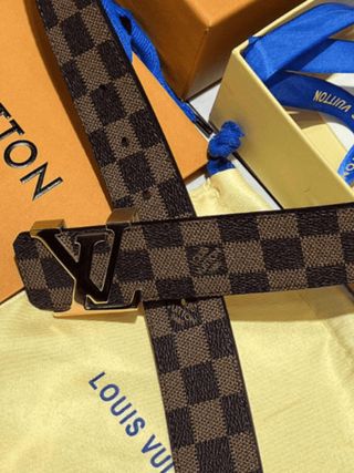 Cintura Louis Vuitton Marrone e Oro