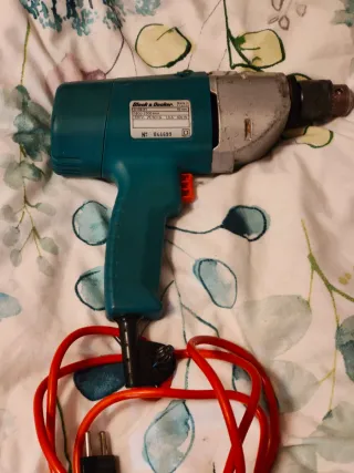 Taladro Black & Decker 400W