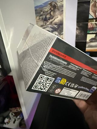 Caja Superpremium Pokémon Evoluciones Prismaticas