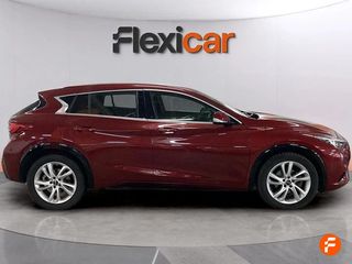 Infiniti Q30 1.5D PREMIUM