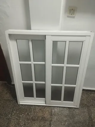 Ventana de aluminio blanco corredera con marco