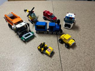 Confezione Auto Lego: Camion, Treno, Polizia e Altro