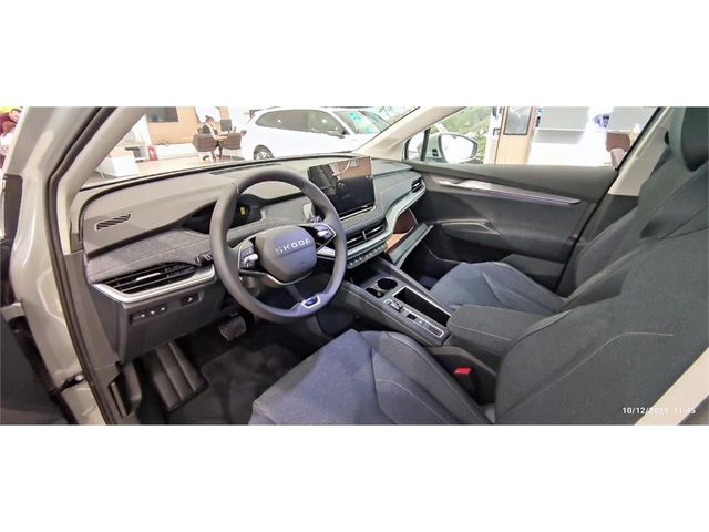 SKODA Elroq 210 kW 82 kWh (77 kwh neta)